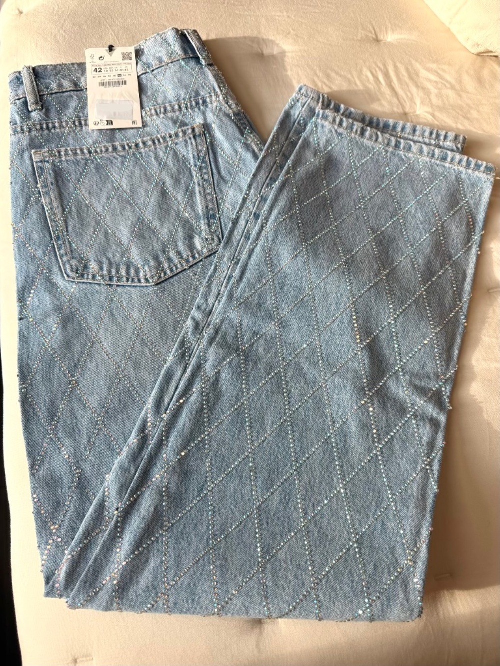 NWT ZARA TRF MID RISE RHINESTONE JEANS SZ 30 (US 10)